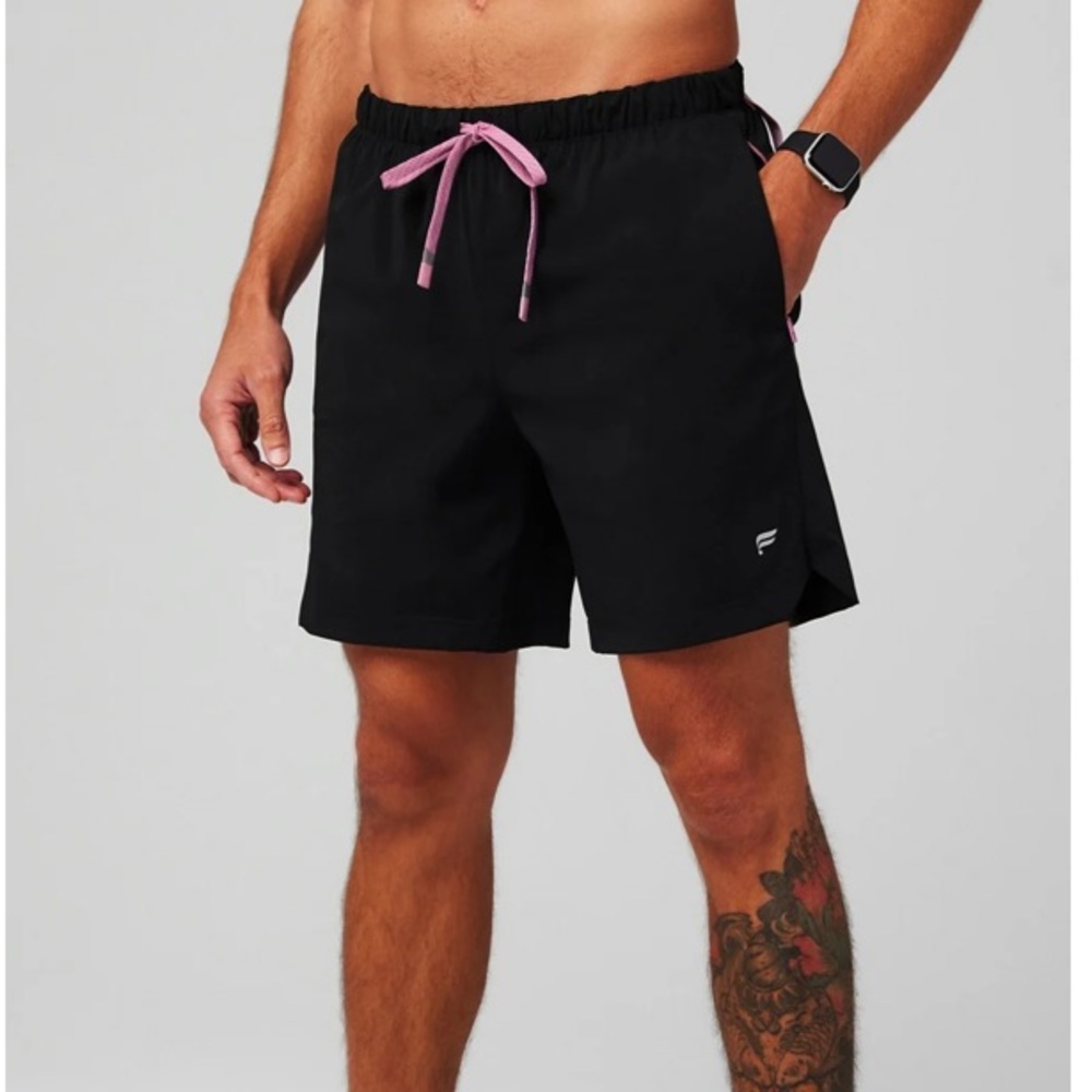Men’s black Fabletics athletic lined shorts size medium